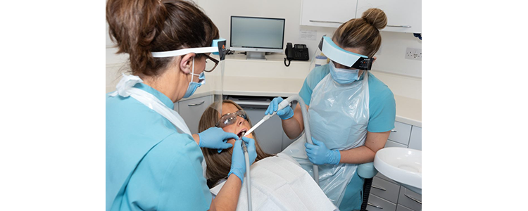 Assessing dental nurses using live stream technology
